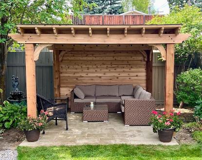 Outdoor Entertainment Deck