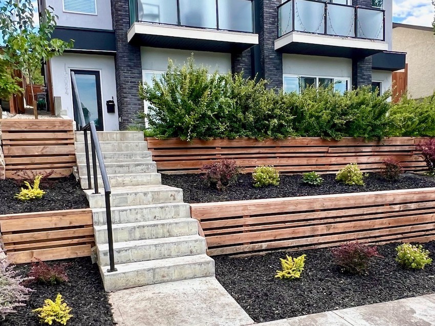 Horizontal Slat Fence